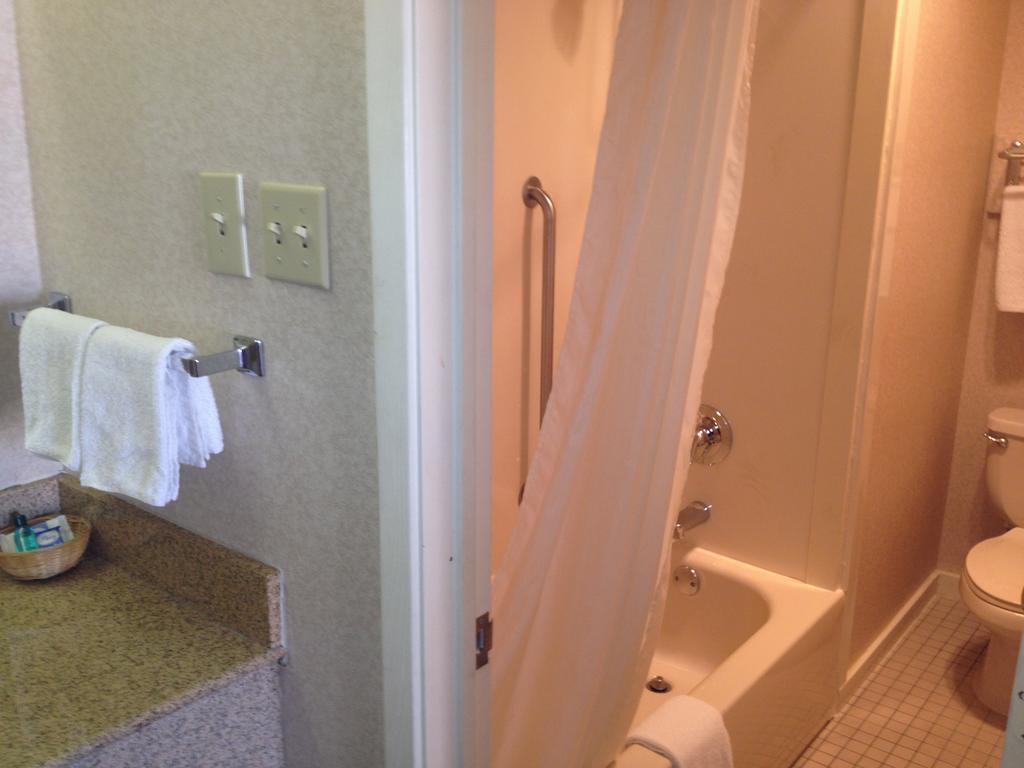 Americas Best Value Inn And Suites デソト エクステリア 写真