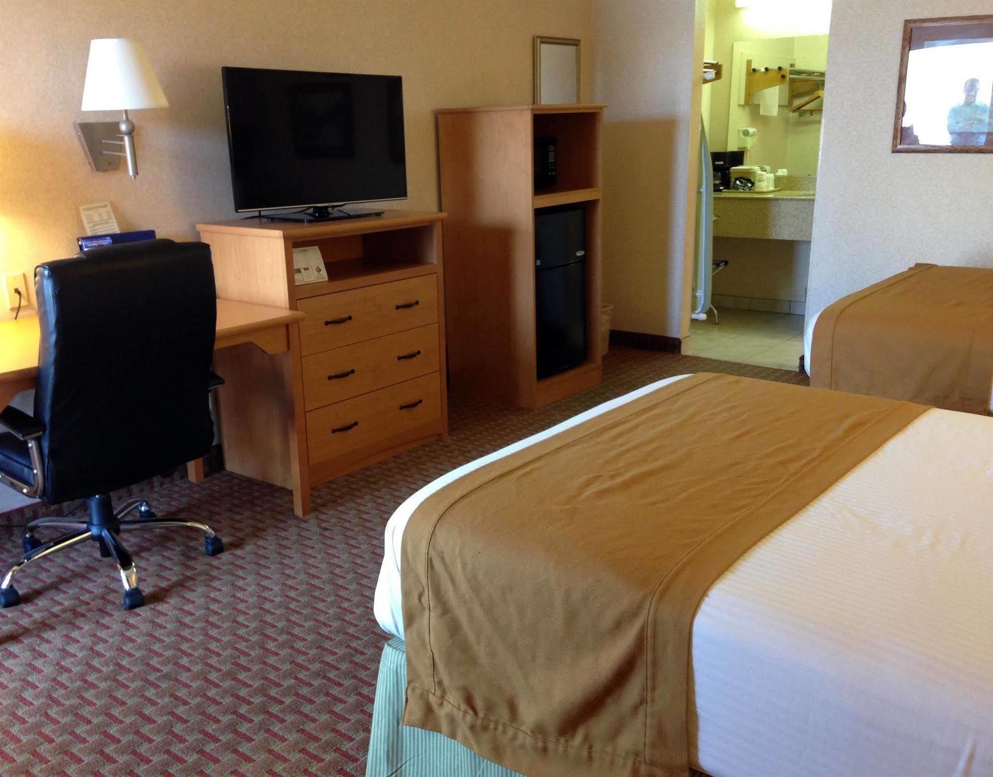 Americas Best Value Inn And Suites デソト エクステリア 写真